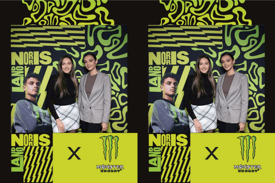 photo booth monster
