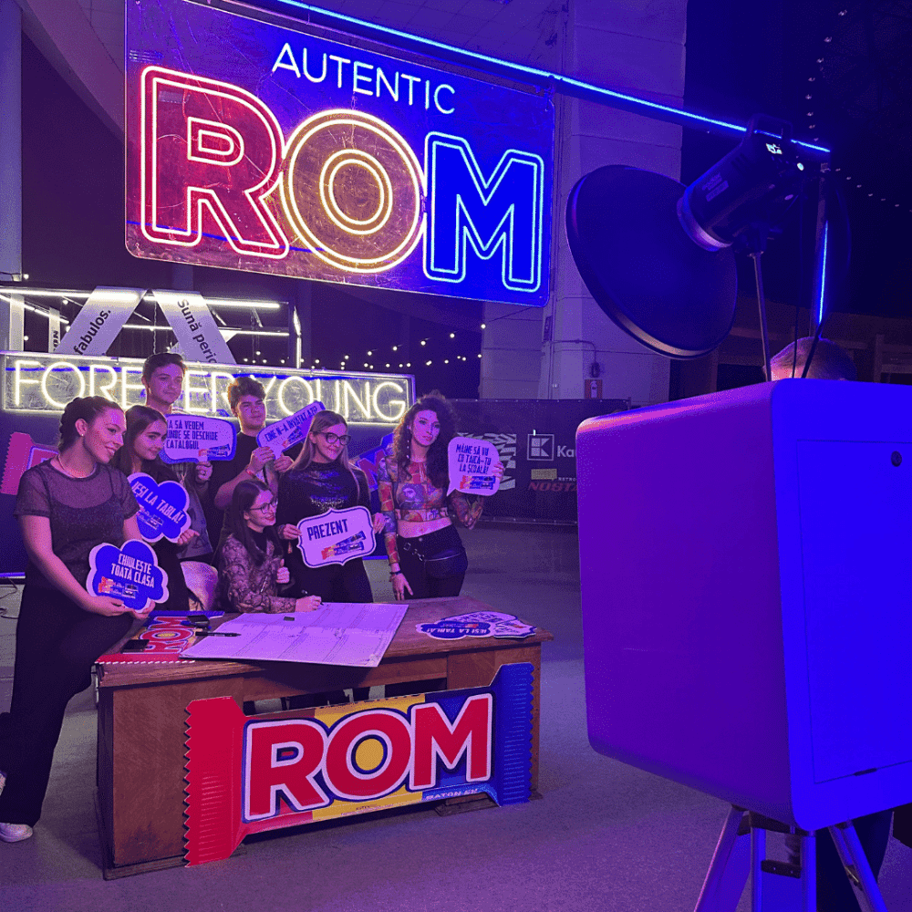 photo booth rom nostalgia